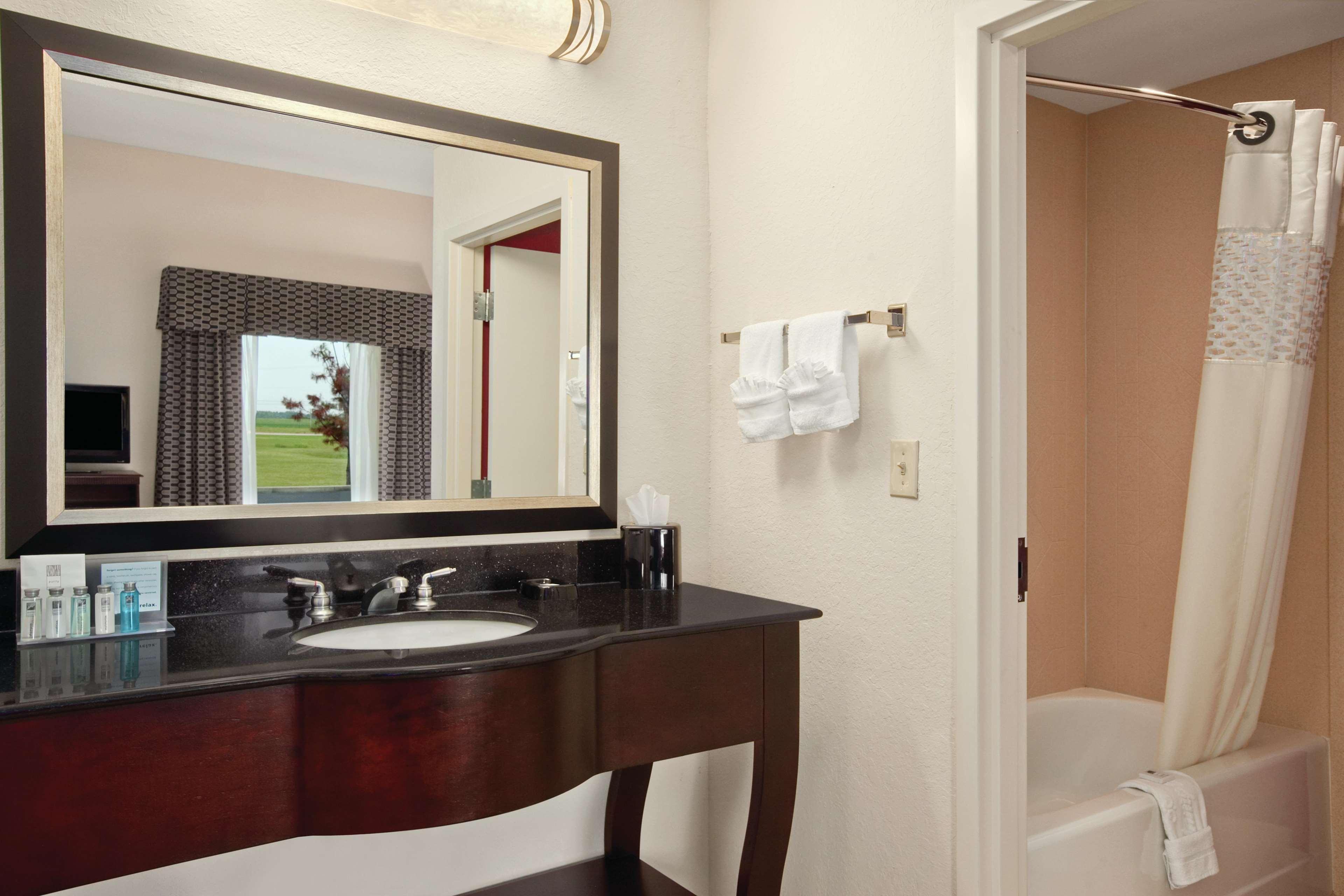Hampton Inn & Suites Millington Pokoj fotografie